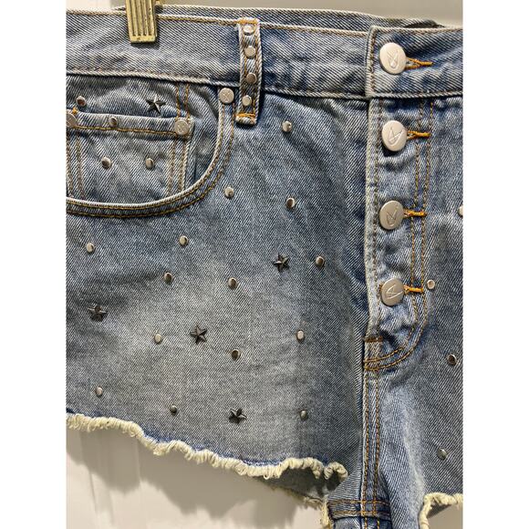 NWOT MINKPINK Studded Button Fly Denim Cut Off Shorts M - Picture 2 of 6